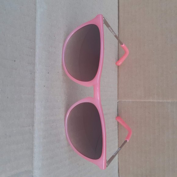 Edit by Jeanne Beker RONDA Non-Polarized UV Protection Glasses - Picture 2 of 8